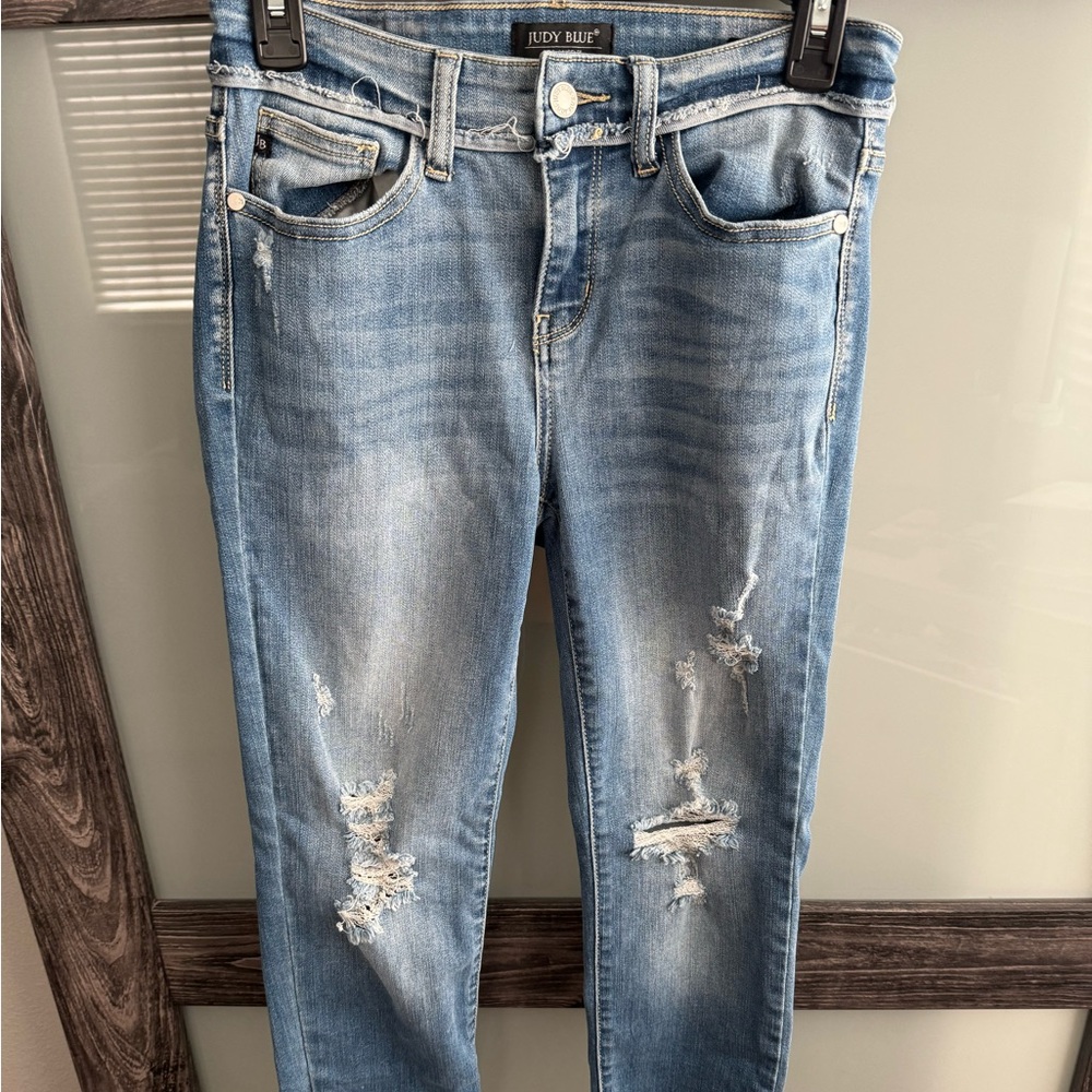 Judy blue Capri skinny fit size 7/28